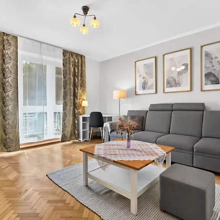 Sunny For 4 - Balcony & Workspace * Pressburg