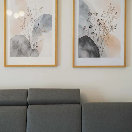 Apartment Sunny For 4 - Balcony & Workspace *
